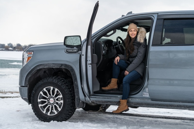 GMC Sierra 2500 Running Boards - AMP Research - PowerStep Plug N Play - Black - `20-`22